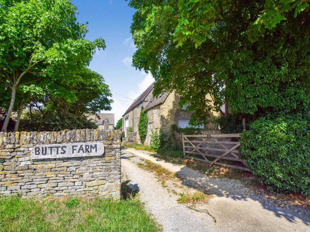Butts Farm Villa Cirencester Exterior photo