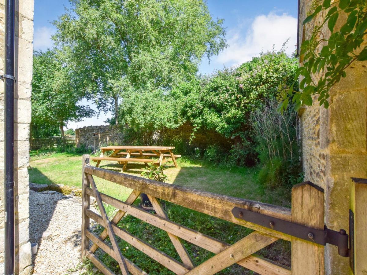 Butts Farm Villa Cirencester Exterior photo
